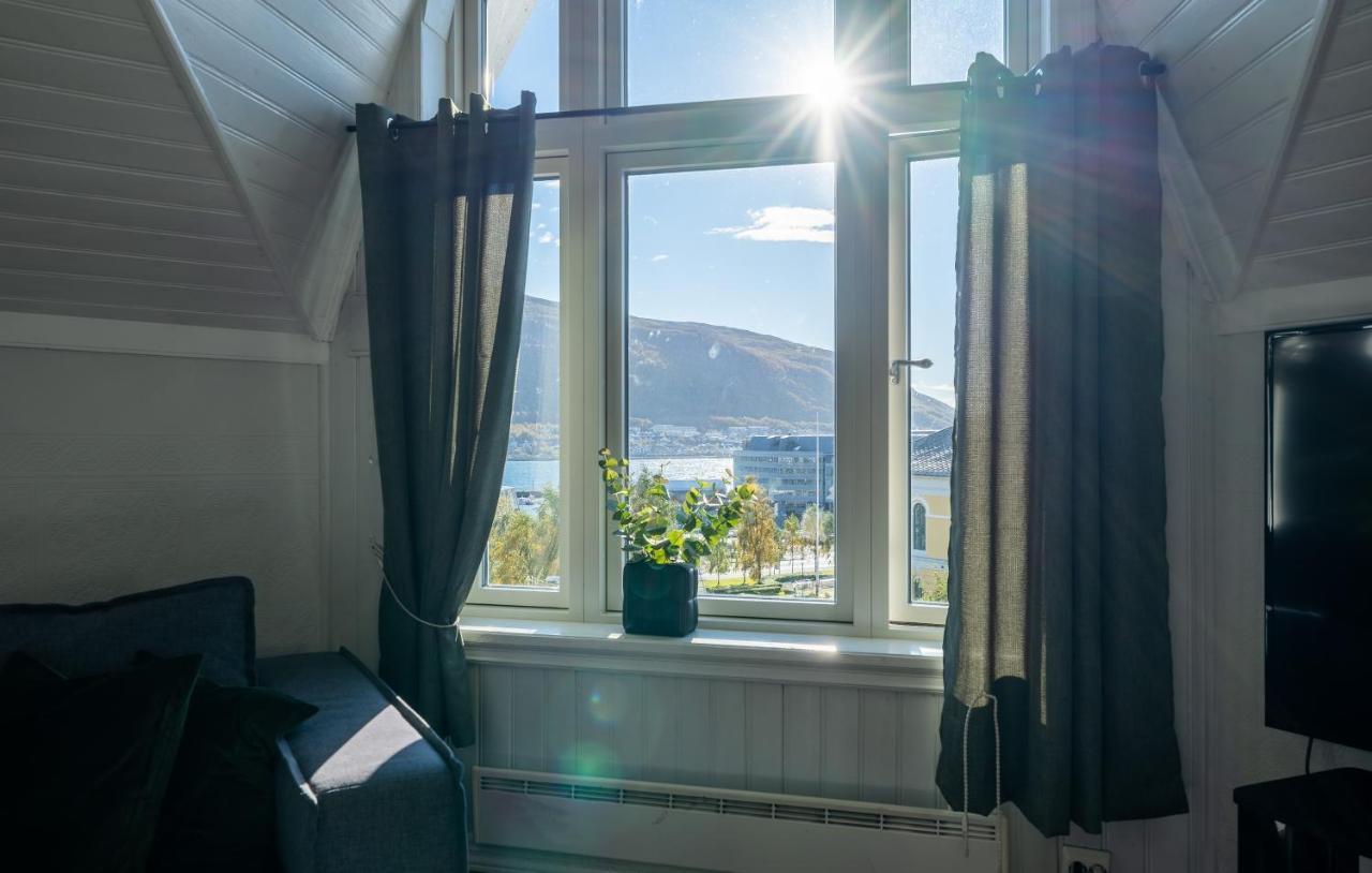 Enter Tromso - Exclusive 4 Bedroom Villa Esterno foto