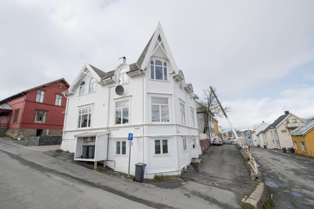 Enter Tromso - Exclusive 4 Bedroom Villa Esterno foto