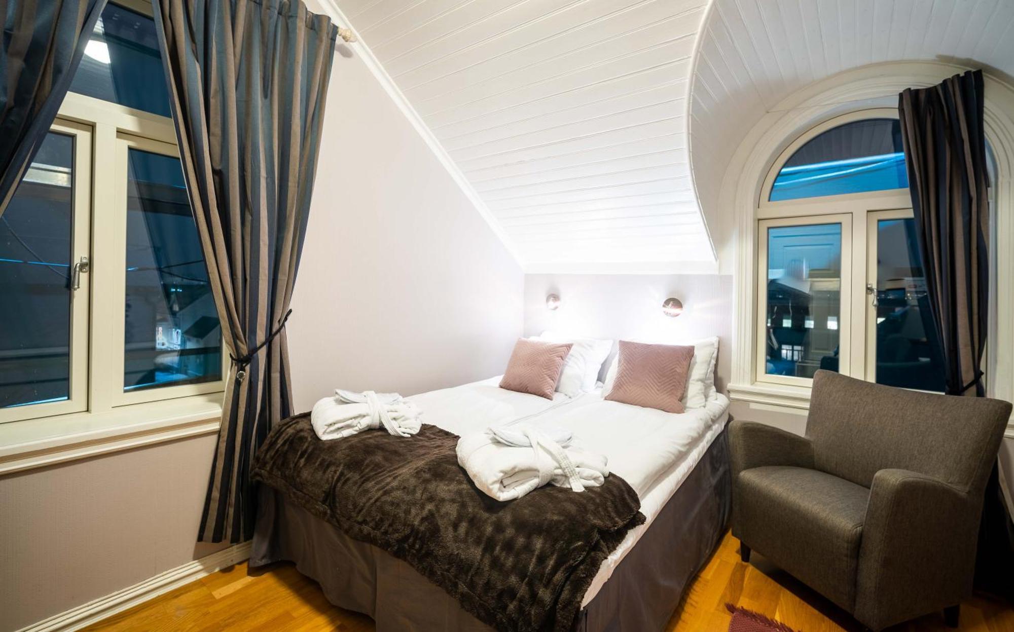 Enter Tromso - Exclusive 4 Bedroom Villa Esterno foto